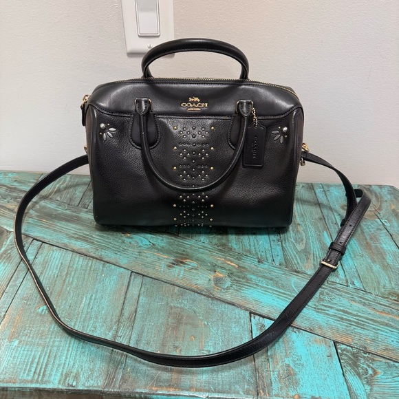 Coach Large Bennett Satchel Signature Canvas With Rivets F31429 - Picture 4 of 12